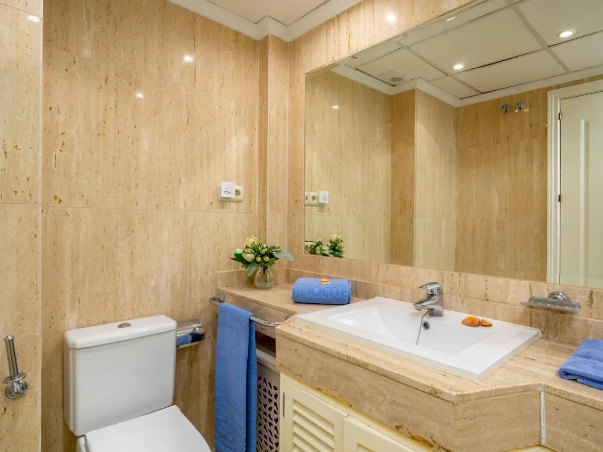 Apartment Los Patios De Santa Maria By Interhome 마르베야